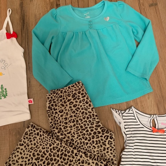 ✨👧🏻4T GIRLS BUNDLE SET WITH FREE ITEMS✨ - Picture 3 of 7